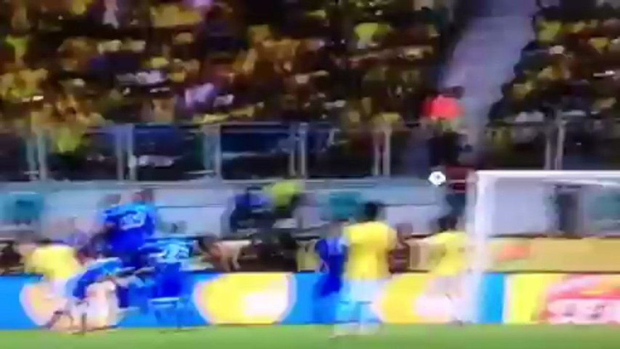 Italie vs Bresil (2-4) but de Neymar