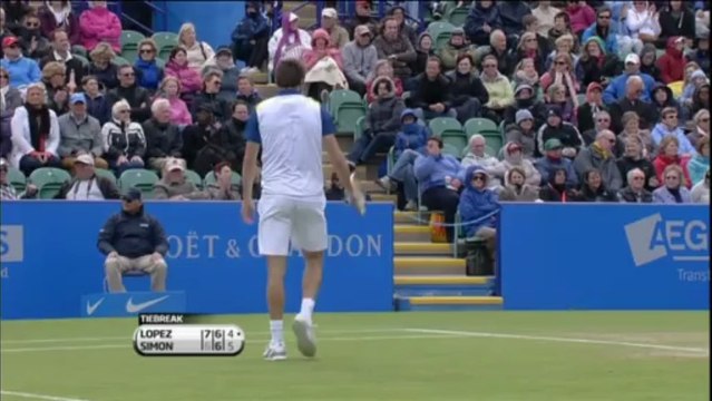 Eastbourne - Simon chute sur la dernière marche