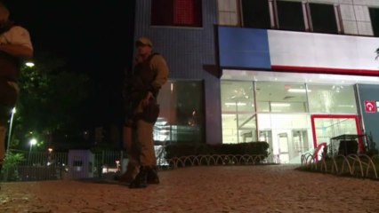 Mais um dia de protestos