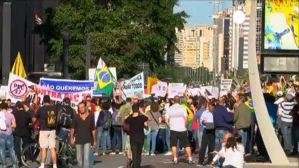 Las protestas continúan en Brasil pese a la mano...