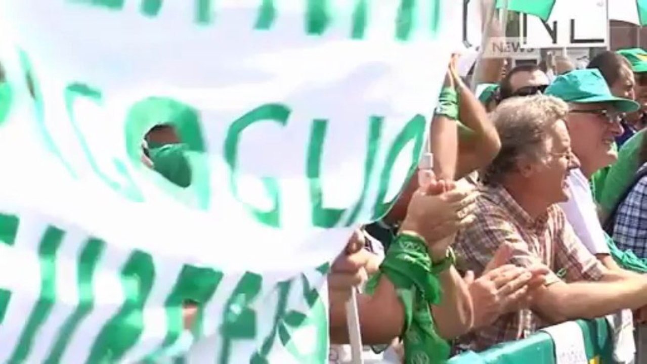 LA LEGA PROVA A RICOMPATTARSI