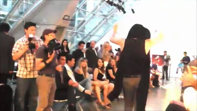 Omer Pasha-You Let It Come (Live In Vancouver)