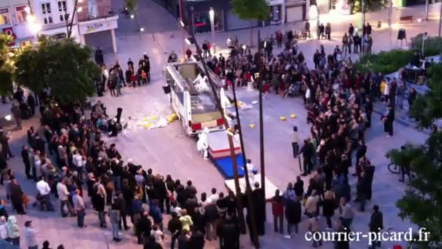 Plumes Attack à la fête de la ville à Amiens
