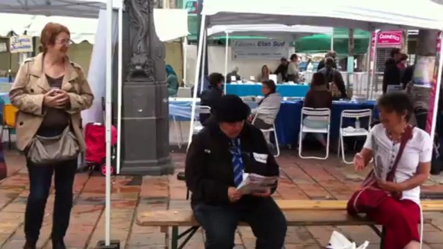 Les décalés jouent la scène de la Bonne Nouvelle au Festival du livre de Marseille 8 juin 2013