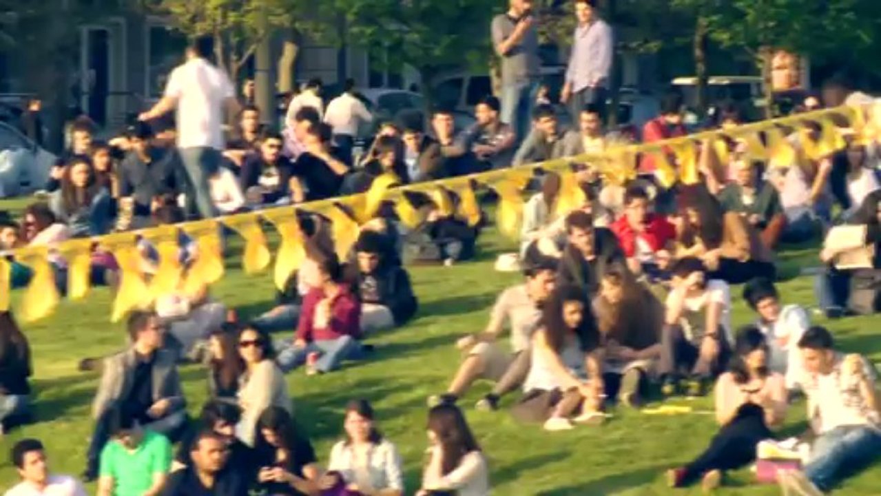 Temsilciler Seçim Otobüsü'nde!