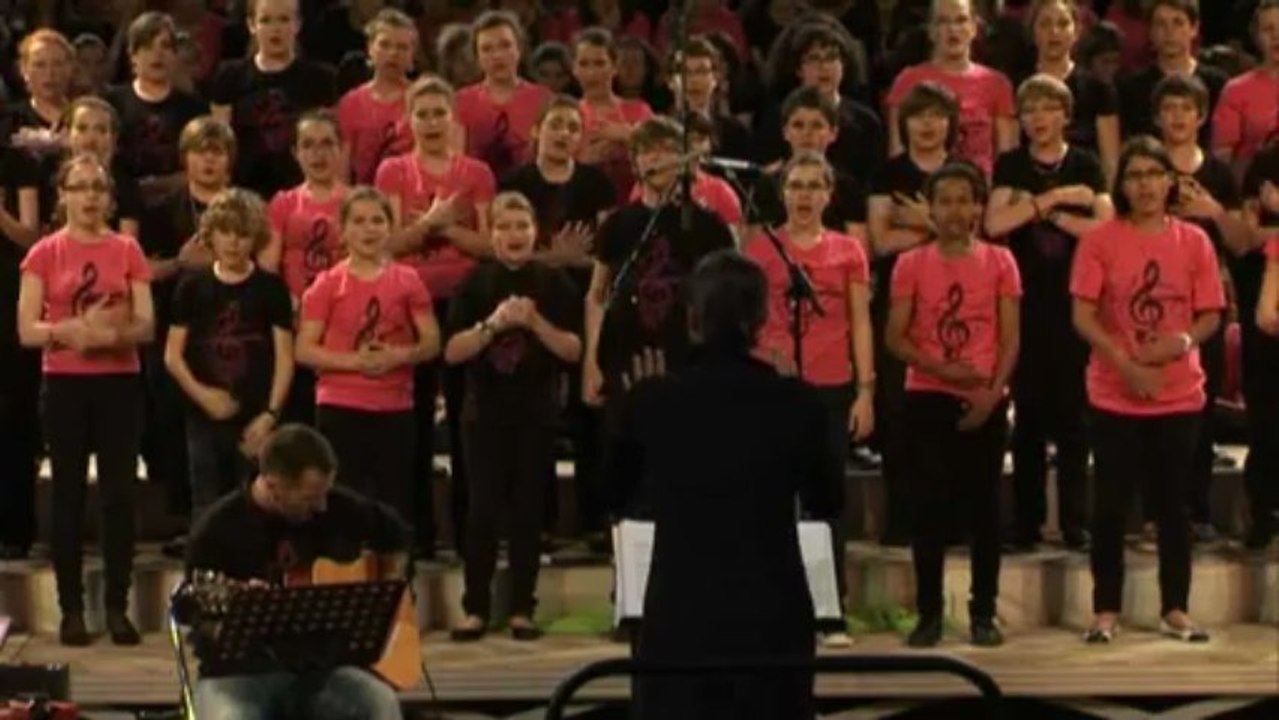 [ECOLE EN CHOEUR]- ACADEMIE DE NANTES- COLLEGE SAINT JULIEN - LE MANS - "TAKE MY HAND"