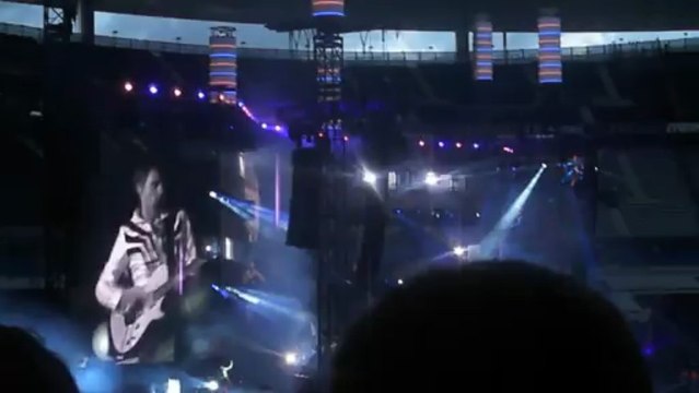 Muse stade de France 22 juin 2013 - Man with a harmonica