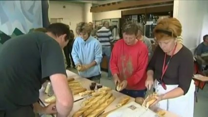 Des bénévoles se mobilisent en Haute-Garonne pour nettoyer des villes inondées