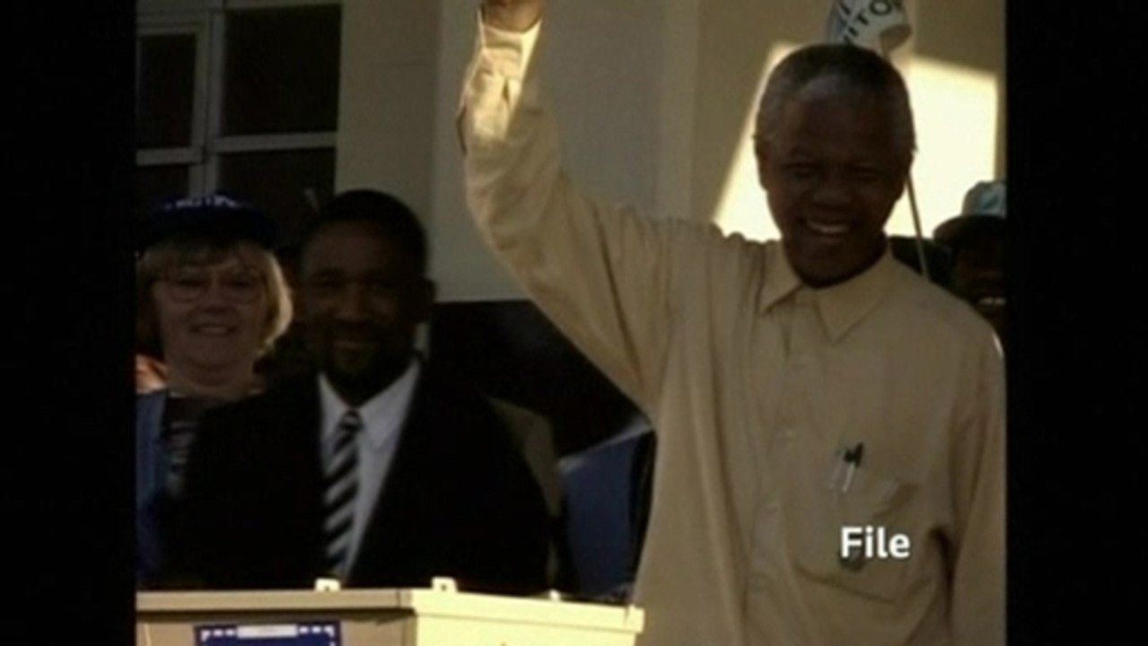 Mandela in "critical" condition -  government statement