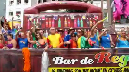 Amsterdam-Canal-Parade-2012-Bar-de-Regenboog-(Rotterdam)-float[www.savevid.com]