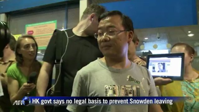 Fugitive US leaker in Moscow, seeks Ecuador asylum