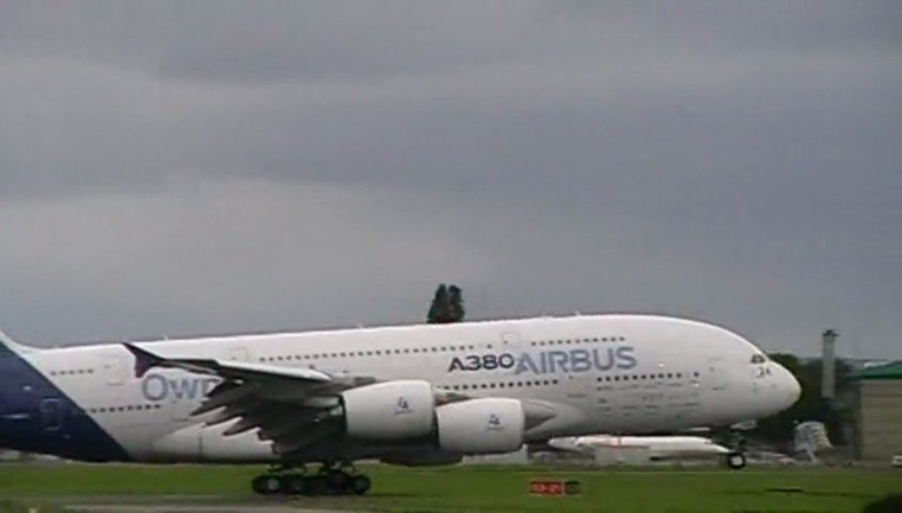 Salon du Bourget 2013 - Atterrissage de l'Airbus A380