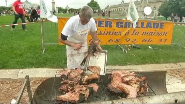 Parigi, protestano gli allevatori