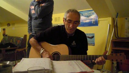 Jean-Marie Couderc à la guitare