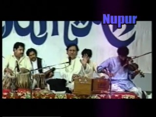 Humko Kisi Ke Gham Ne Maara - Mehfil Mein Baar Baar - YouTube