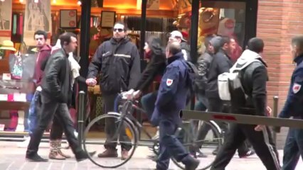 Aveugle... Caméra cachée by Mutine Time Project