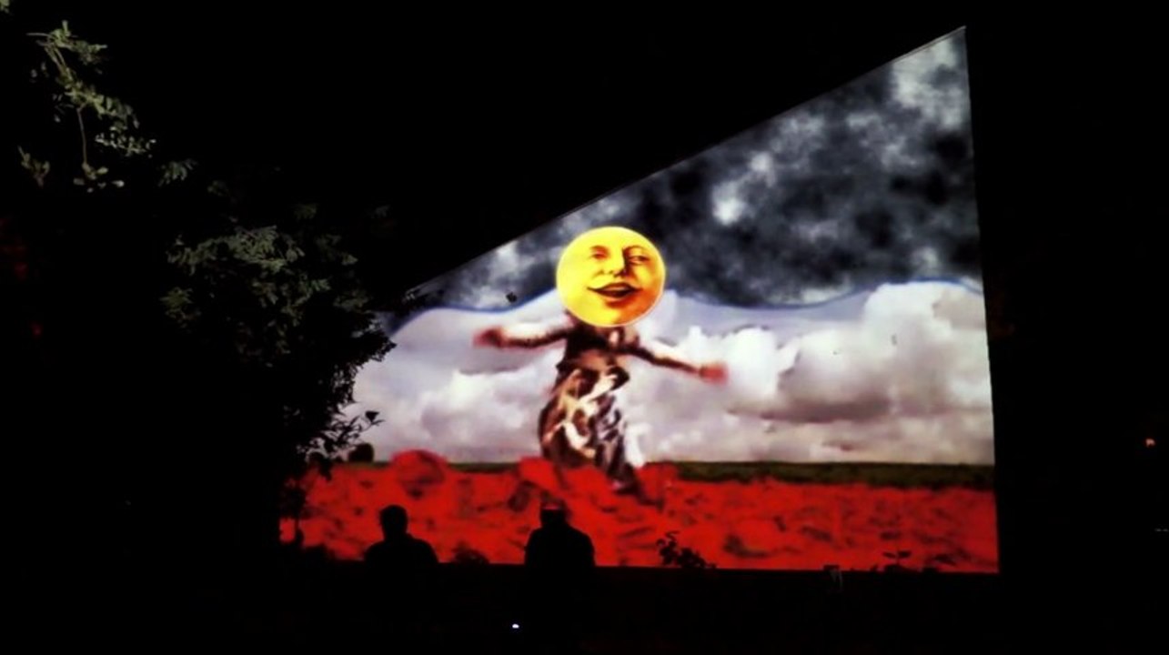 Jeanne au pays des Merveilles / Joan in Wonderland (2013)