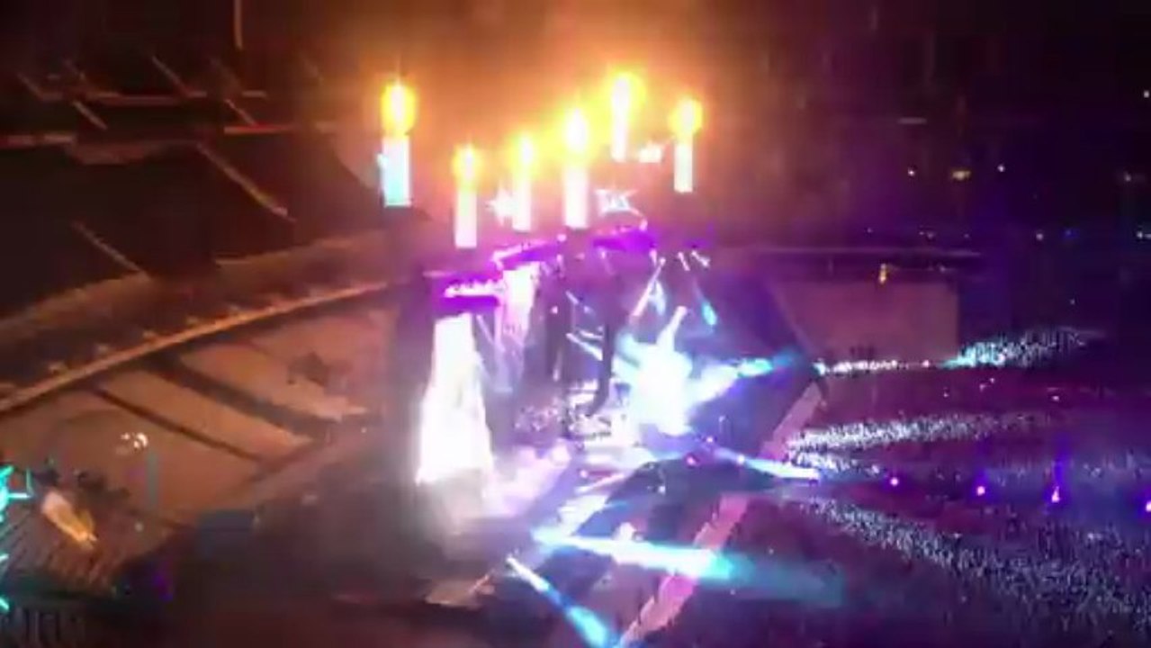 Survival - Muse - Stade de France Juin 2013