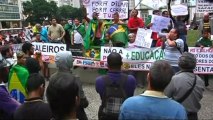 Brazilians back on streets, despite reform pledge