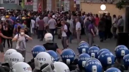 Bruxelles souffle le chaud et le froid sur l'adhésion...