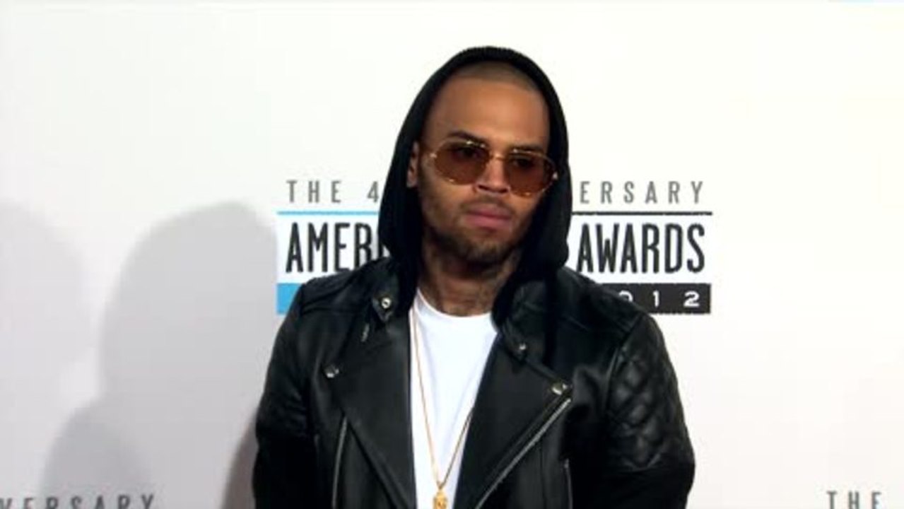 Chris Brown geht auf Frau los?