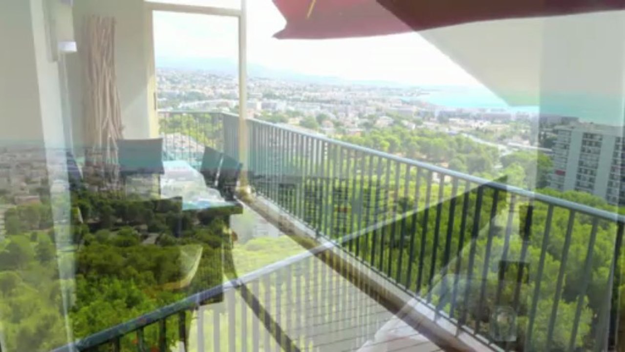 A vendre 3 pièces 75 m² CAGNES sur MER - vue mer - terrasse 43 m² - piscine - tennis