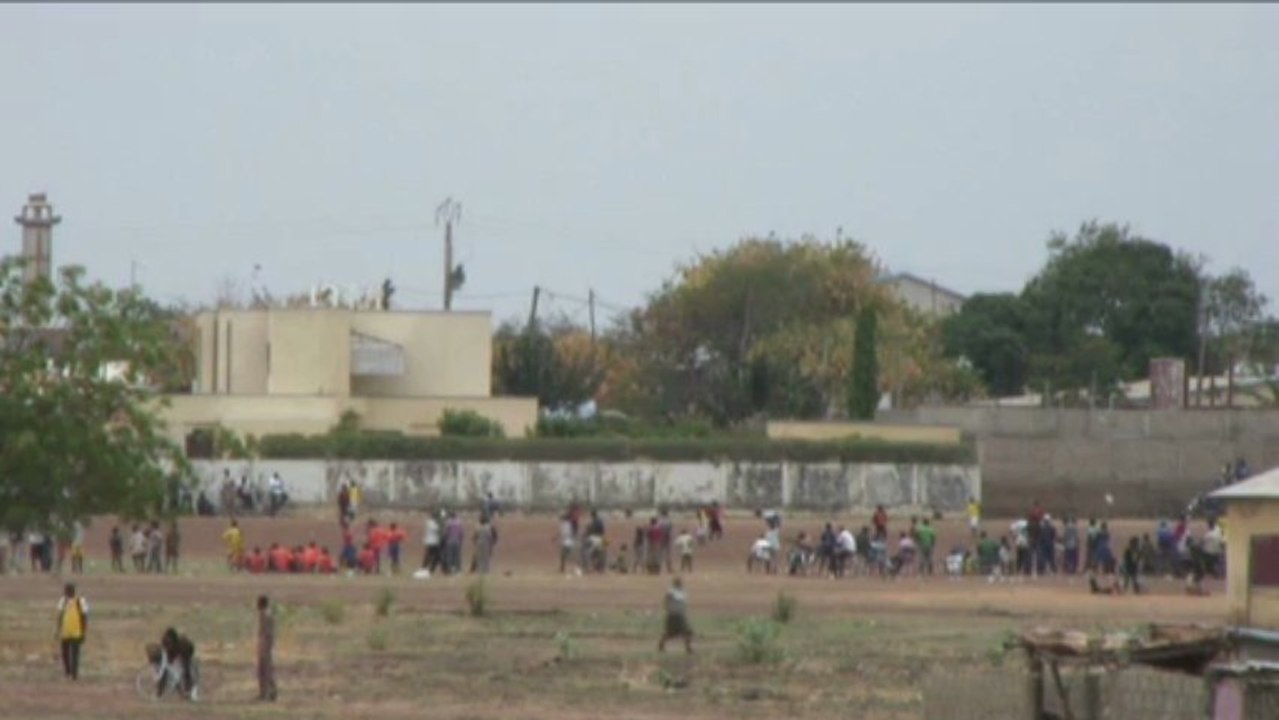 Temps flou - Togo Dapaong Match de foot – Extrait