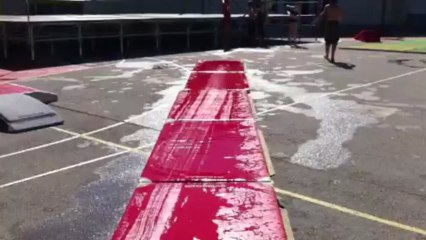 Jeu d'eau au GAB !