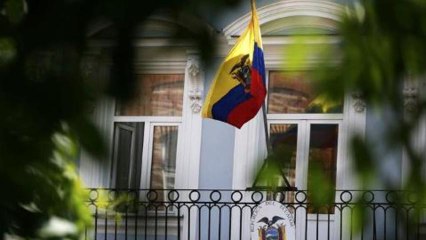 Inside Story Americas - Snowden's great escape