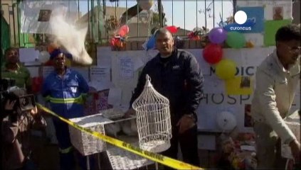 Mandela still critical as family gathers in ancestral home