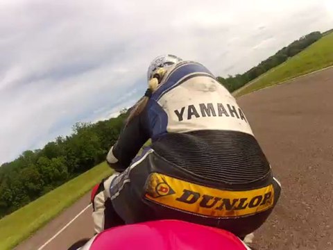 cam arriere pilote R1 Erika les ecuyers 2013