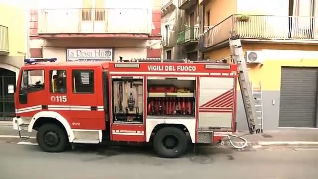 Polla (SA) - Ucraina trovata con la gola tagliata in abitazione bruciata (25.06.13)