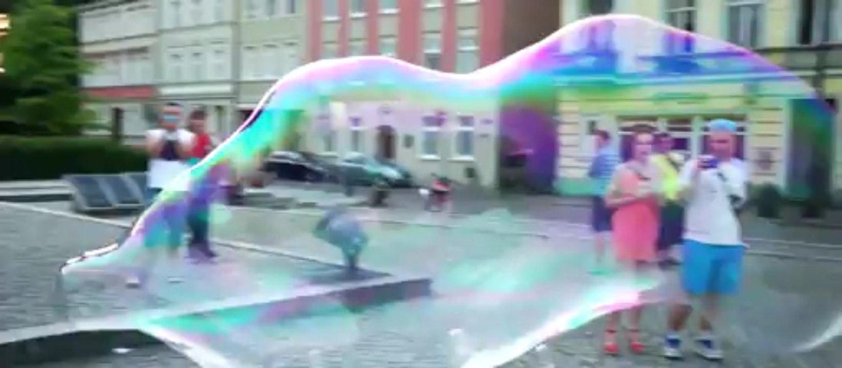 Ster na Bydgoszcz , 22.06.2013 Big soap bubbles , wielkie bańki mydlane www.baniek.pl