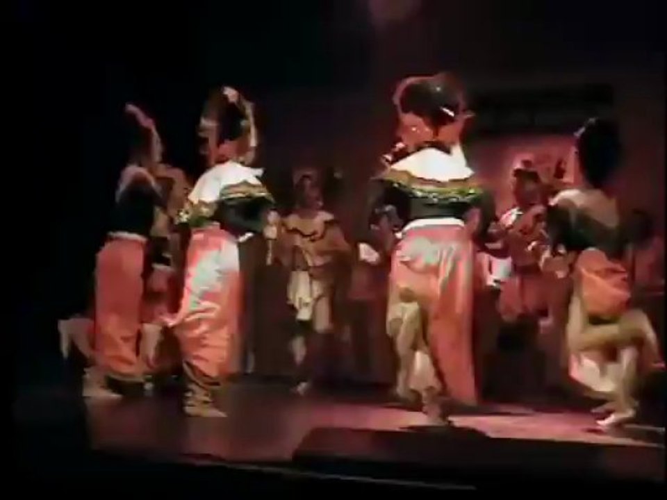 Son de México - 5º Aniversari - Prehispànic -Danza de concheros [09.05.2013]