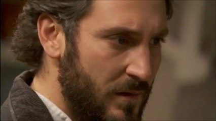 ¿Sigue sacando aquella caja a escondidas cuando cree que todos duermen? ESDPV