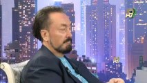 Alman rapçi Kollegah Felix Blume Adnan Oktar’ın kitabının tercümesini yapıp Müslümanlığı seçti