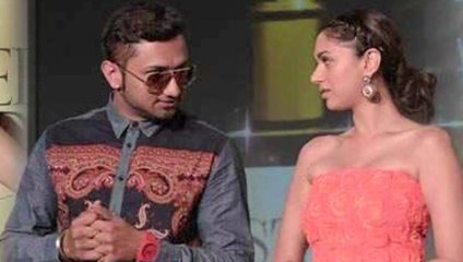 Honey Singh Stares At Aditi Rao Hydari's Cleavage !