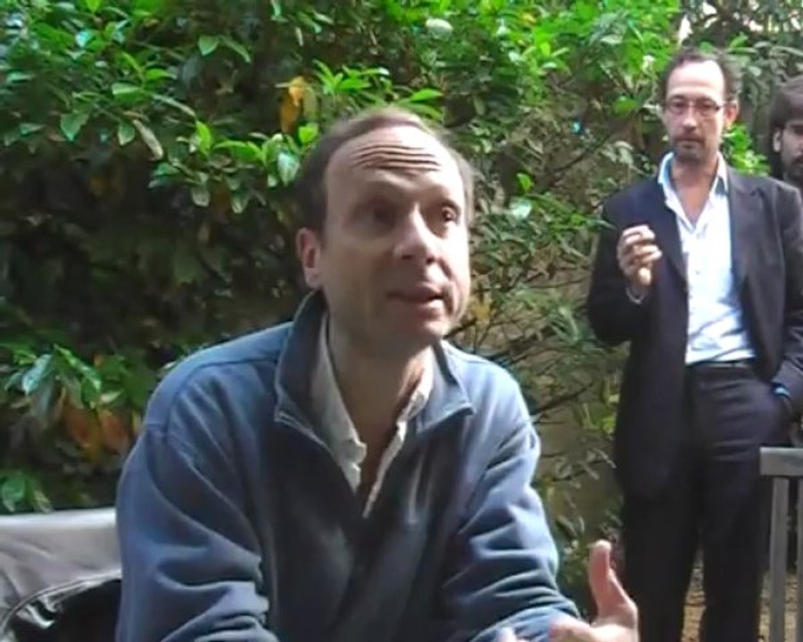 L'économiste Frédéric Lordon à la Librairie Tropiques, 19 mai 2011, 1 de 3