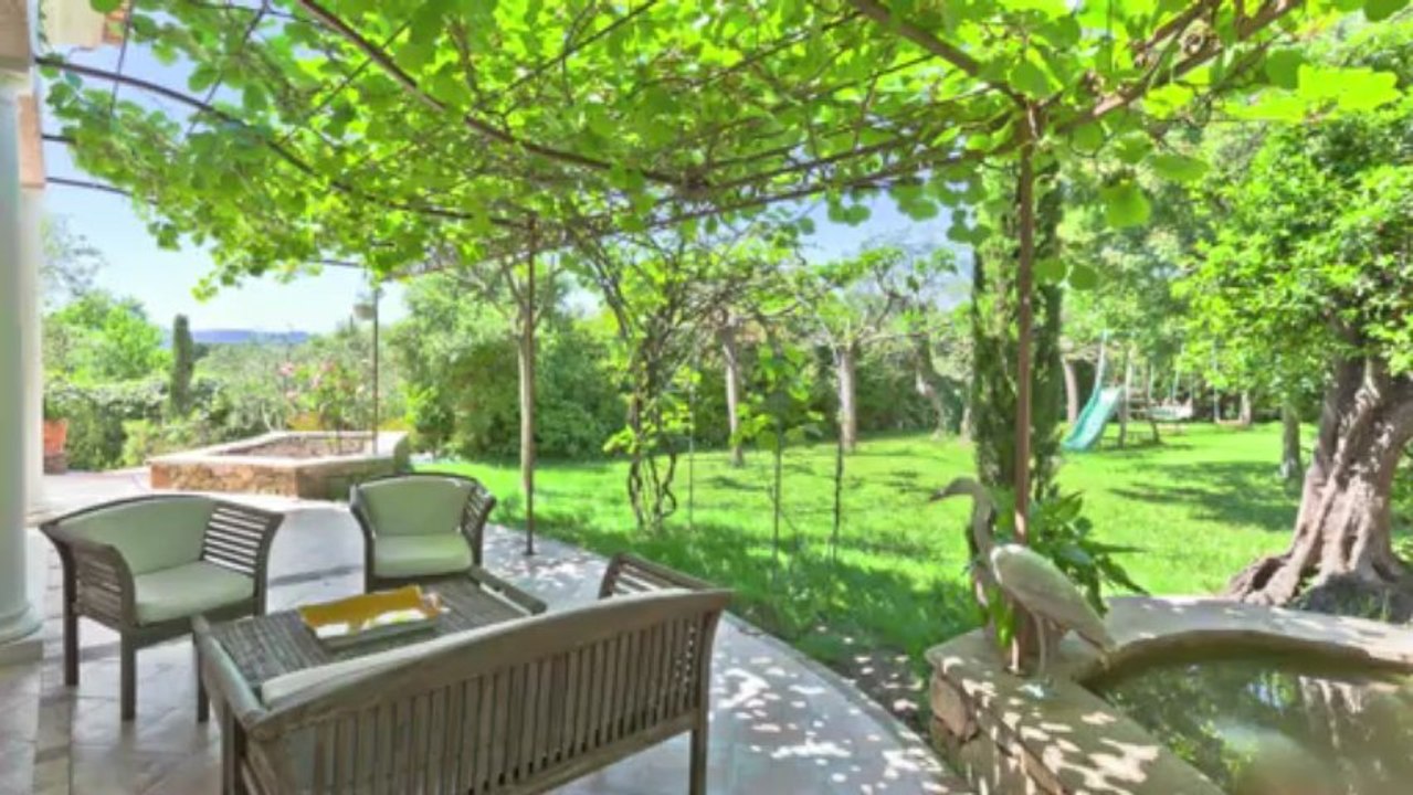 Vente VILLA MOUGINS  06250 - 7 pièces - 250 m² - piscine sur terrain de 2800 M²