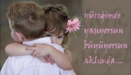 Bir Kızıl Goncaya Benzer Dudağın