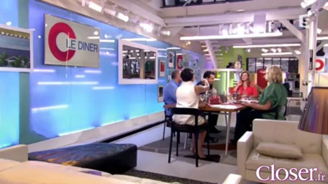 Zapping : Valérie Trierweiler veut rester une compagne