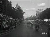 Louison Bobet remporte le Tour de France 1954 - Archive vidéo INA