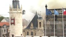 Célà tv - Le feu détruit l'Hôtel de Ville de La Rochelle