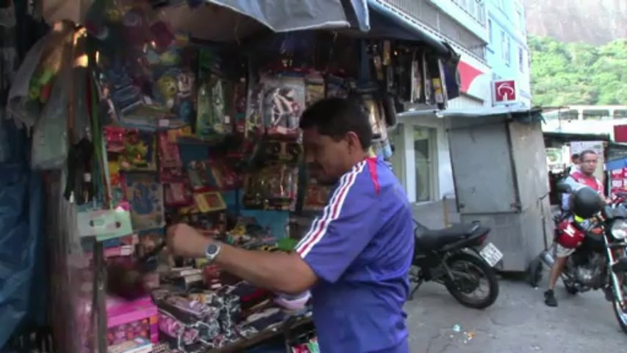 En favelas, protestar es un lujo