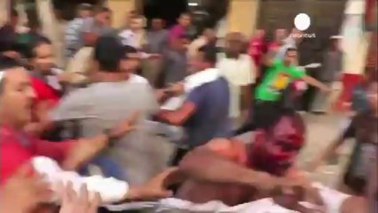 Violentos enfrentamientos entre partidarios y...