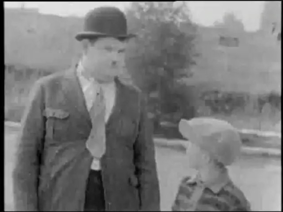 Laurel_And_Hardy_-_Bacon_Grabbers