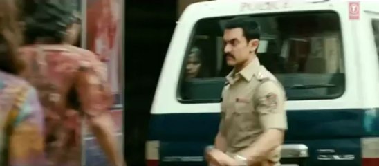 Talaash Official Theatrical Trailer (with English Subtitles) _ Aamir Khan, Kareena Kapoor