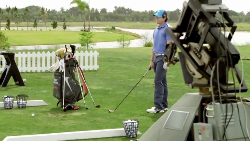 Pro Golfer Rory Vs the Robot
