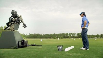 Golfeur pro contre Robot... qui gagne?