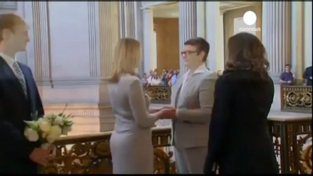 Nuovamente legali matrimoni gay in California